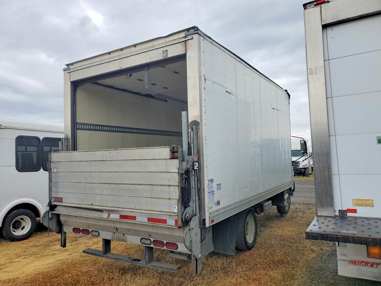 2020 Hino 195 Refrigerated BOX Truck