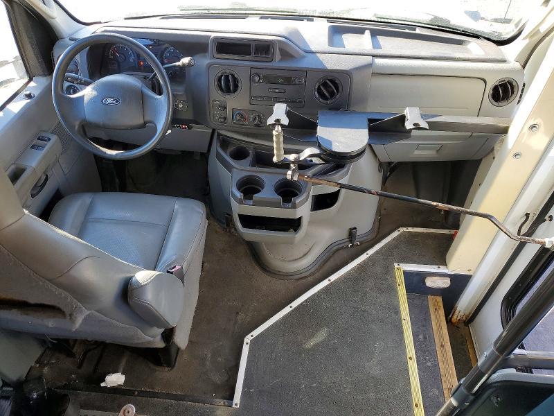 2011 Ford Econoline E350 Super Duty Van