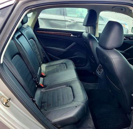 2013 Volkswagen Passat sel
