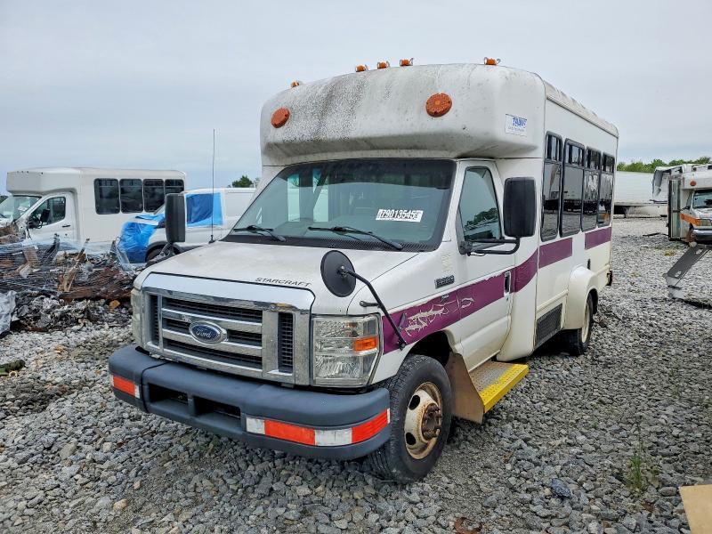 2014 Ford Econoline E350 Super Duty Cutaway Van