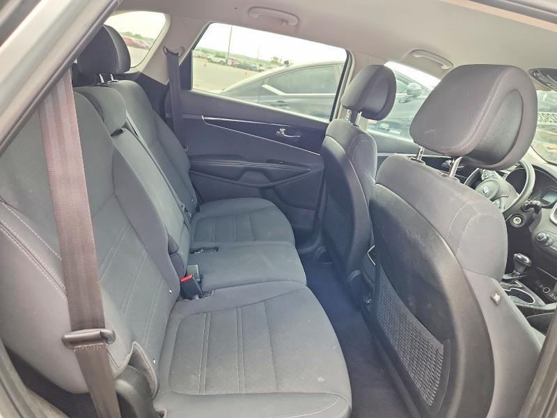 2016 KIA Sorento lx