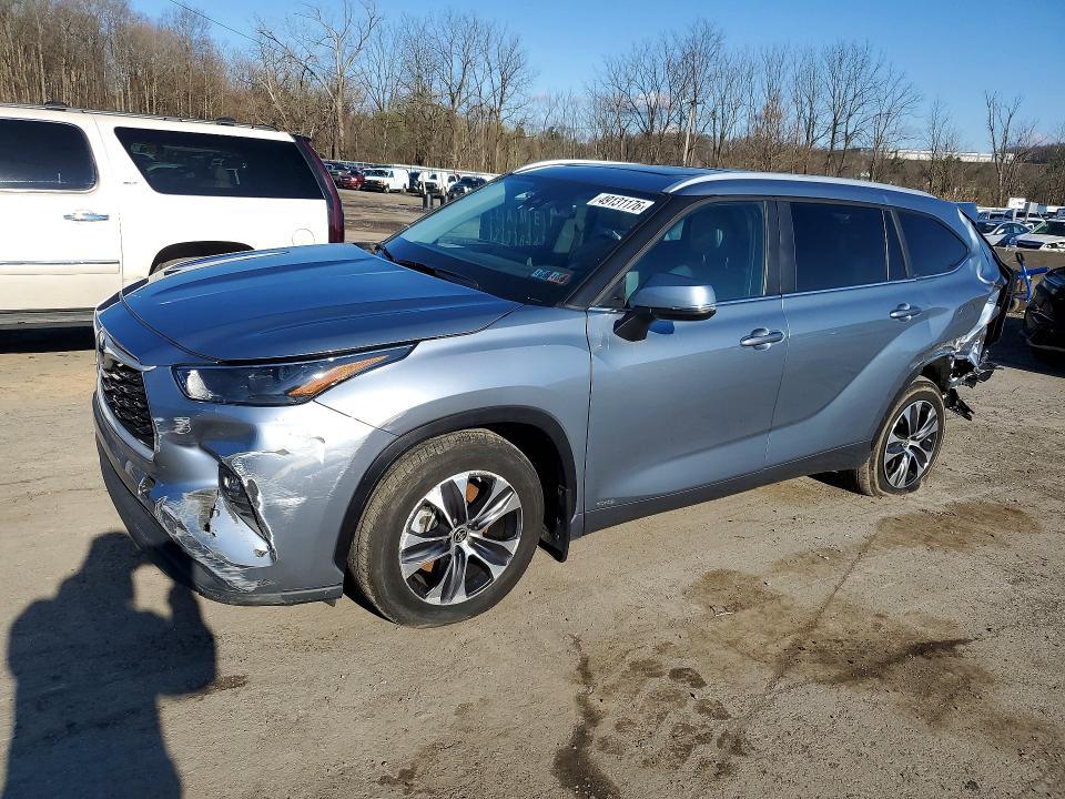 2023 Toyota Highlander Hybrid xle