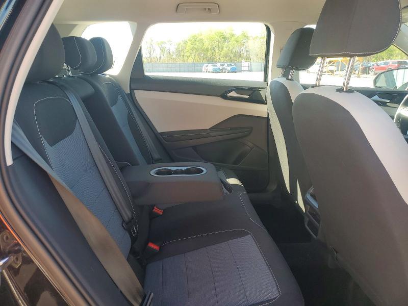 2025 Volkswagen Taos s