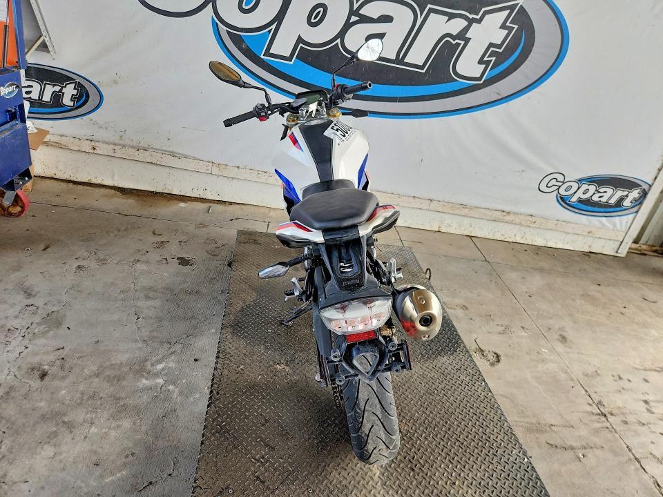 2023 BMW G310 R