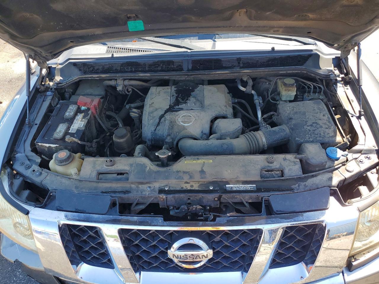 2015 Nissan Titan SV