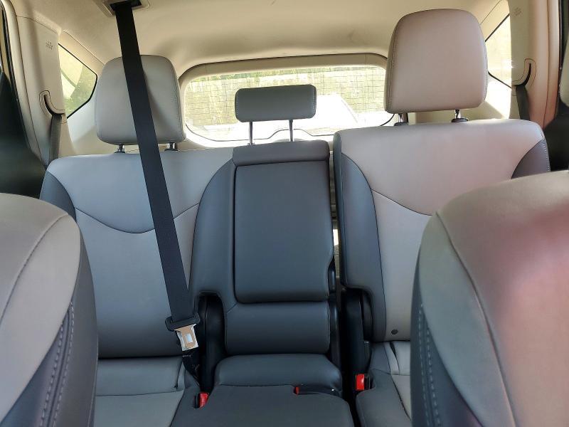 2016 Toyota Prius v Five