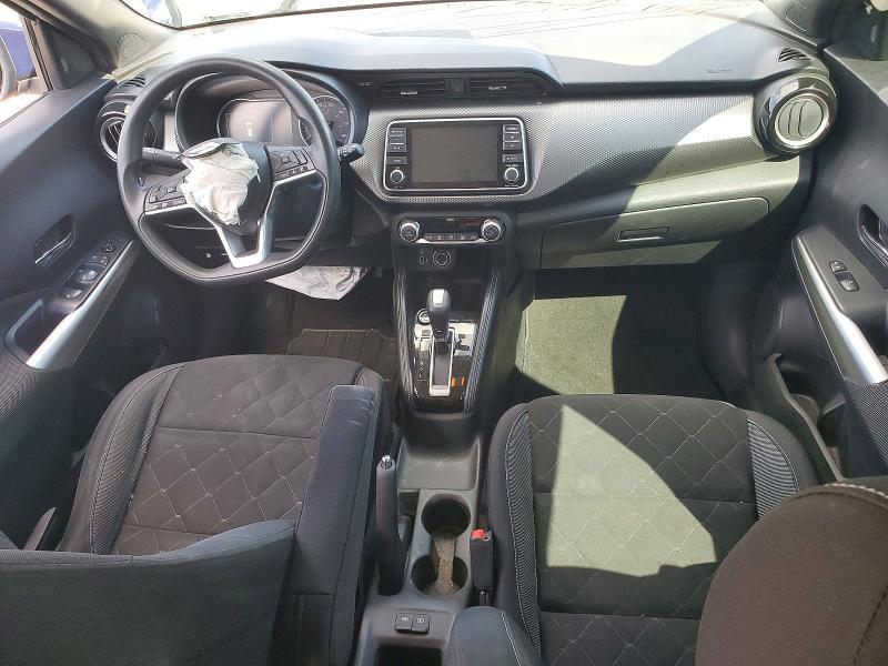 2019 Nissan Kicks sv