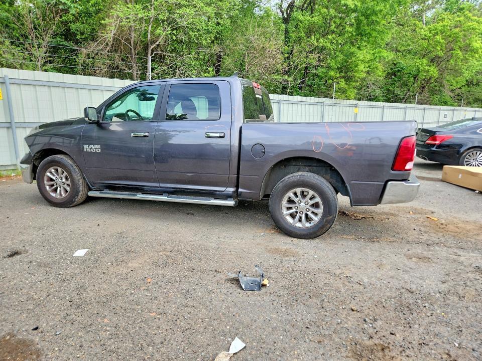 2016 Dodge Ram 1500 slt