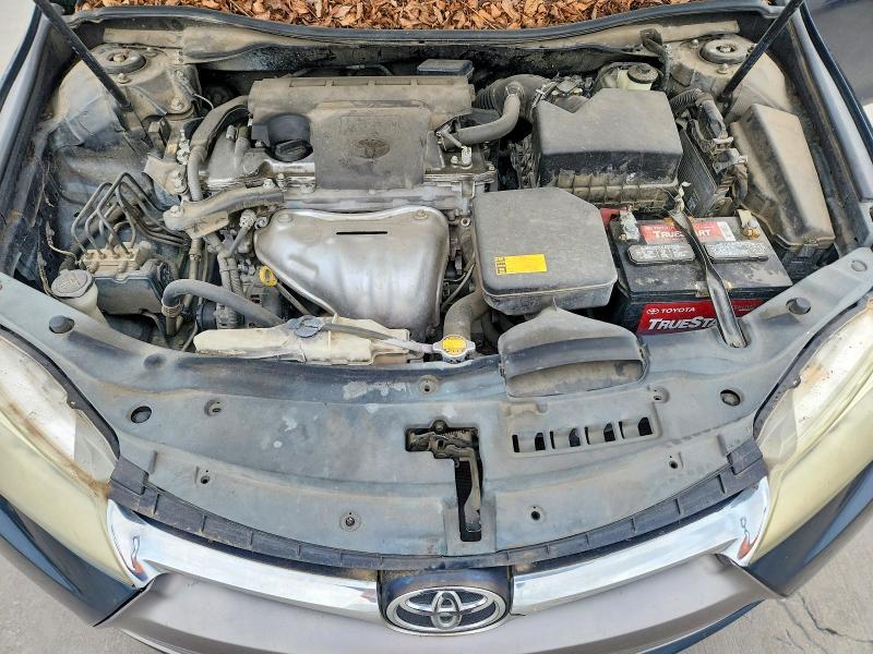 2015 Toyota Camry le
