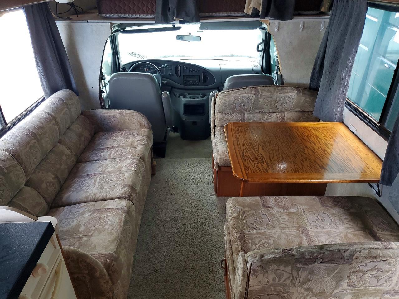 2002 Coachmen Catalina