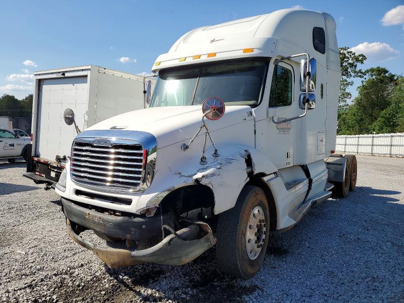 2003 Freightliner Columbia 120 Semi Truck