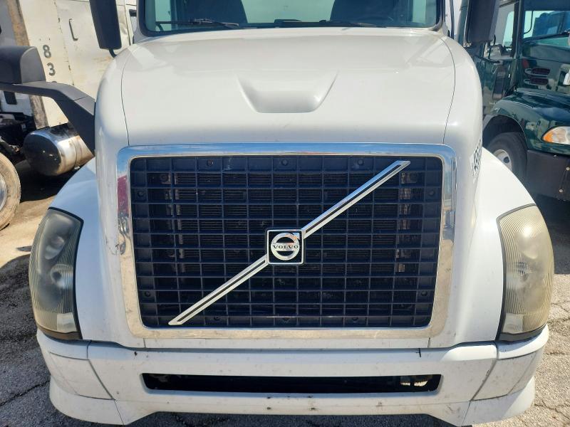 2016 Volv O vnl Semi Truck