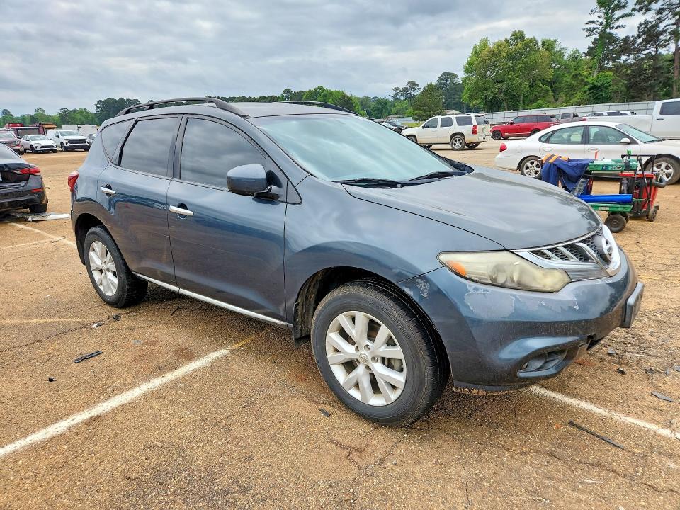 2013 Nissan Murano s