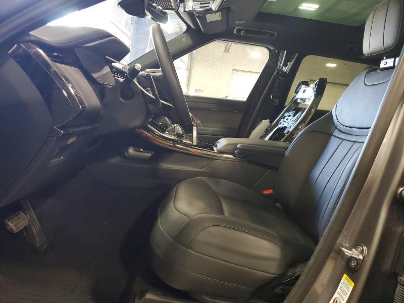 2025 Land Rover Range Rover Sport se