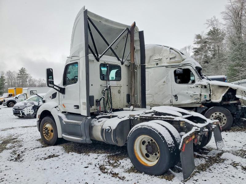 2017 Peterbilt Tractor 2017 Peterbilt 579 Semi Truck