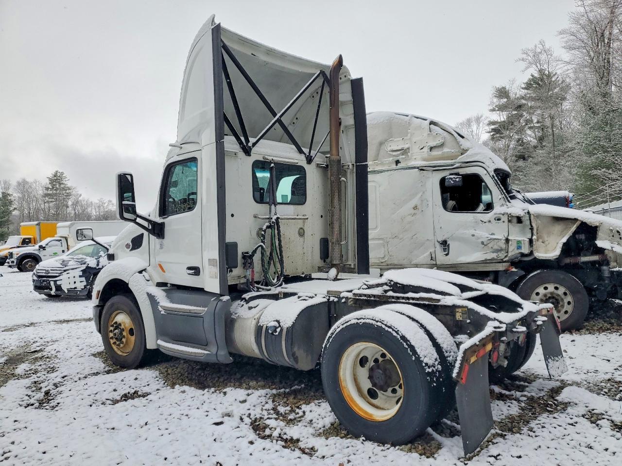 2017 Peterbilt Tractor 2017 Peterbilt 579 Semi Truck