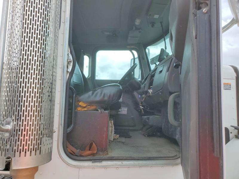 2022 Peterbilt 348-Packer Garbage Truck