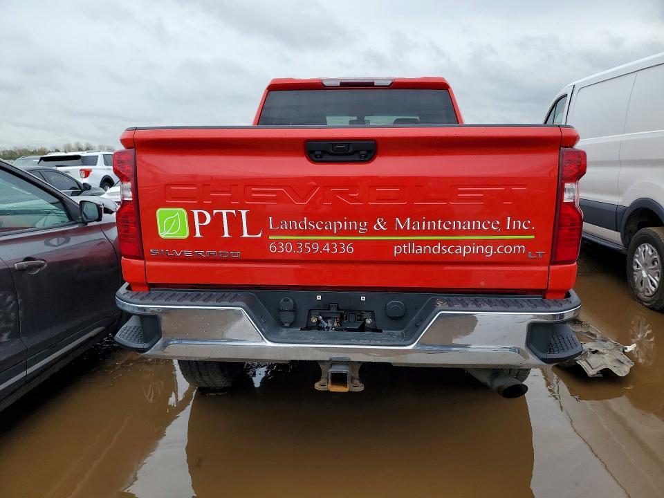 2022 Chevrolet Silverado K3500 LT