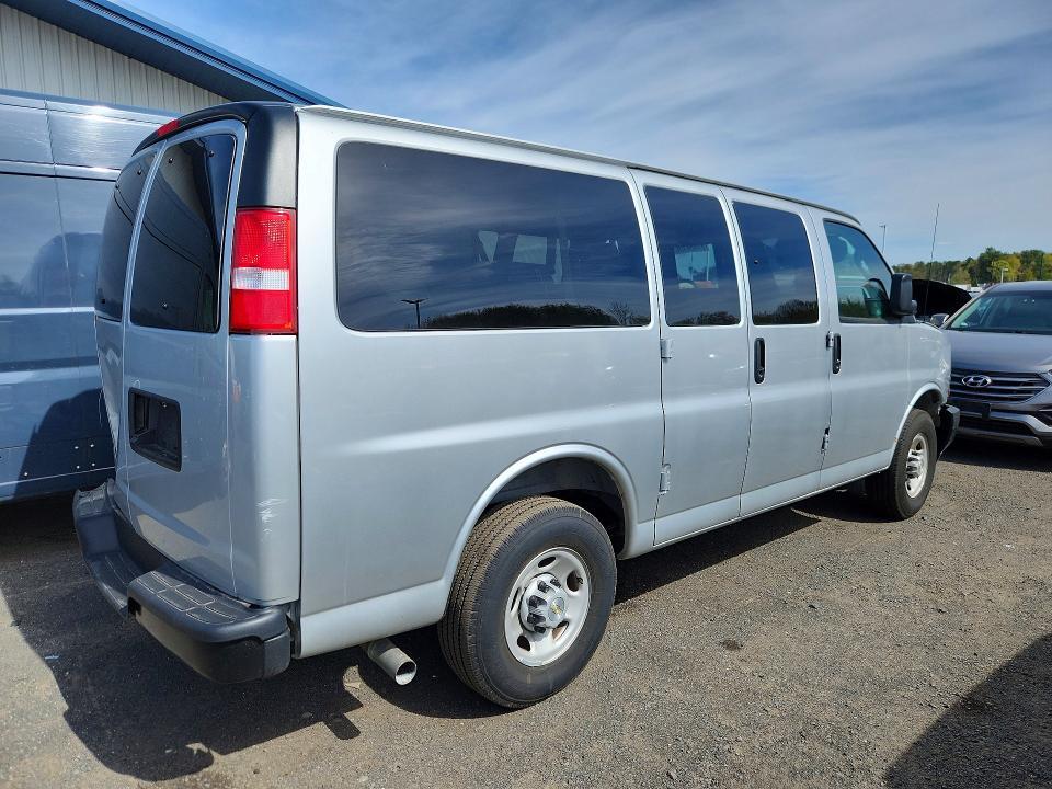 2025 Chevrolet Express G2500 LS