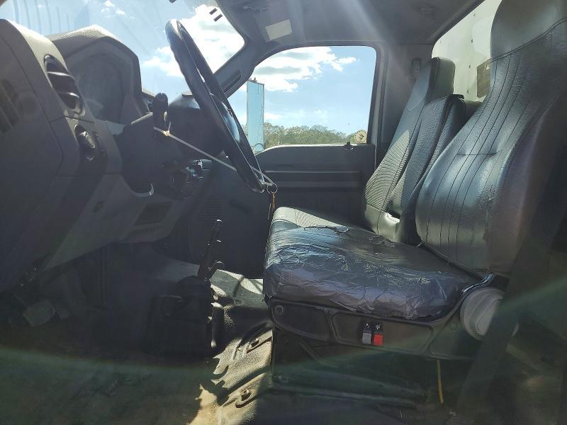 2012 Ford F650 Super Duty BOX Truck