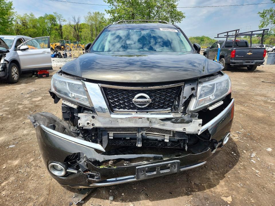 2015 Nissan Pathfinder sv