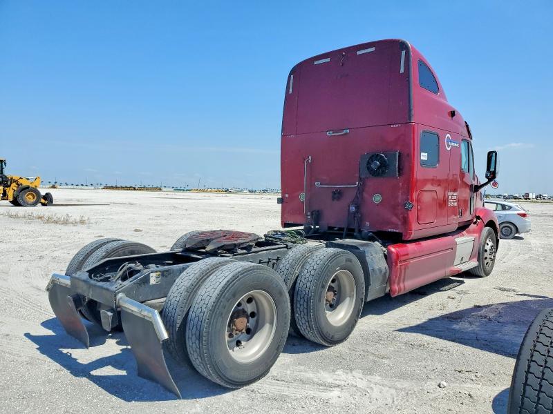 2016 Peterbilt 587 Semi Truck