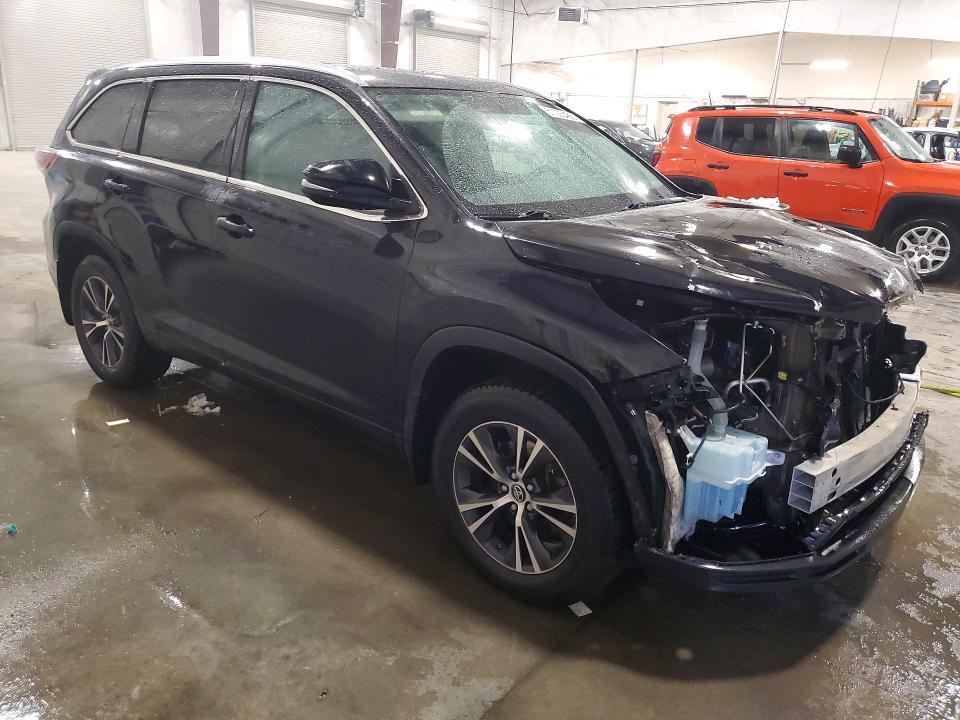 2016 Toyota Highlander
