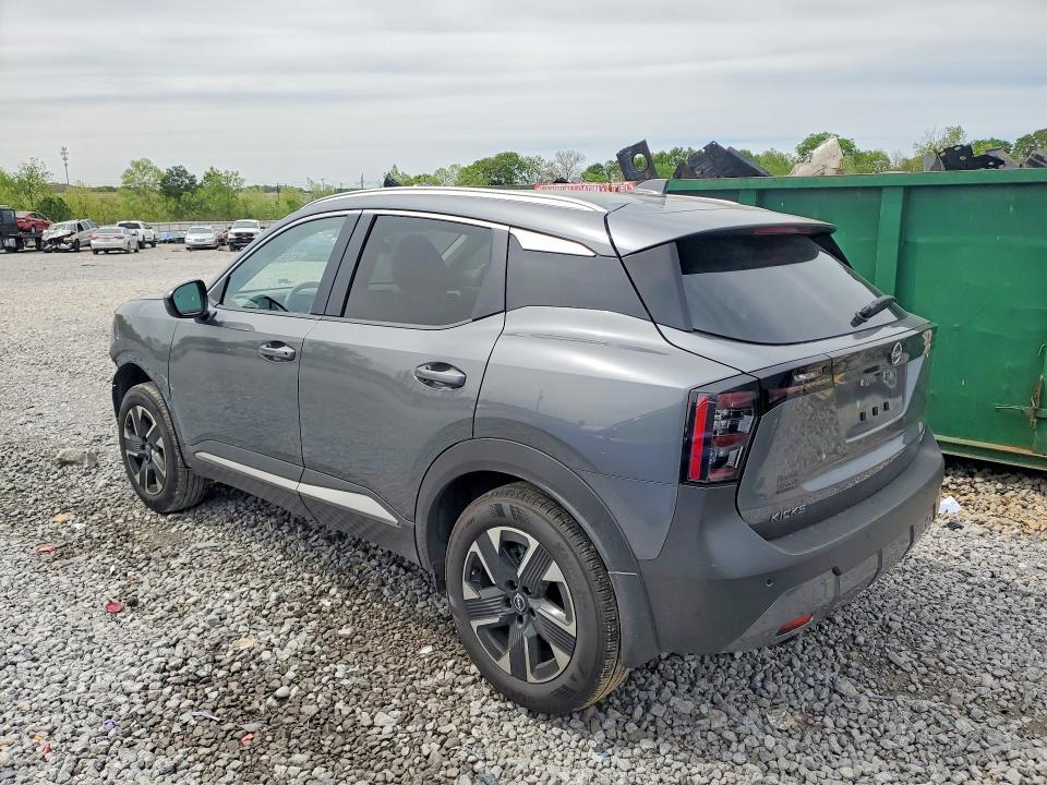 2025 Nissan Kicks sv