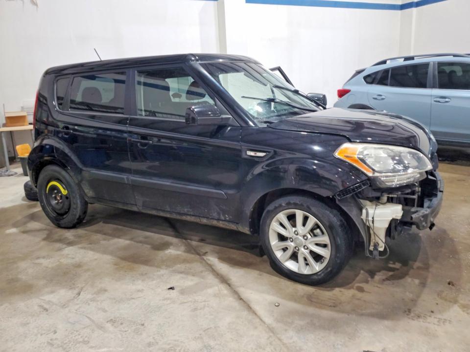 2013 KIA Soul Base
