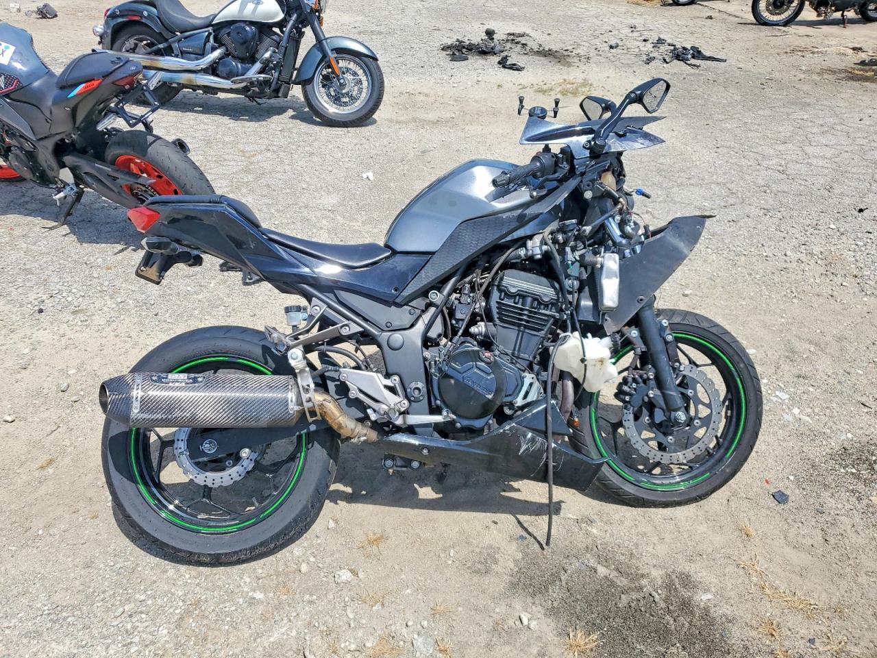 2015 Kawasaki EX300 A