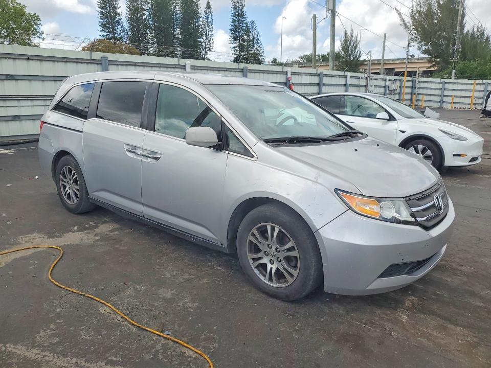 2013 Honda Odyssey ex
