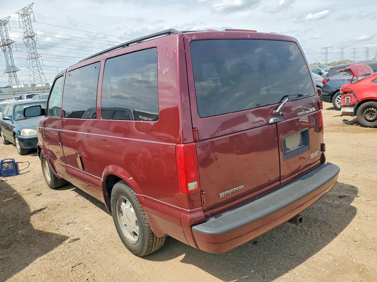 2005 GMC Safari XT