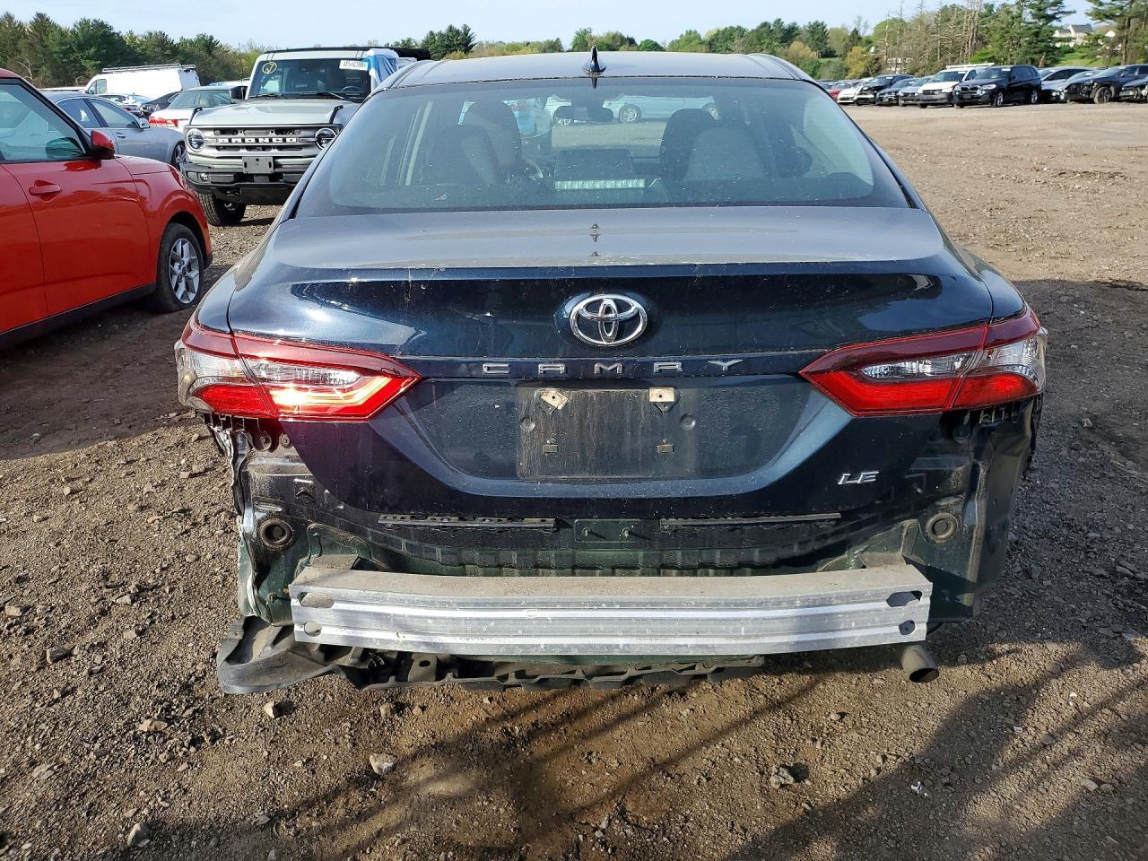 2021 Toyota Camry le