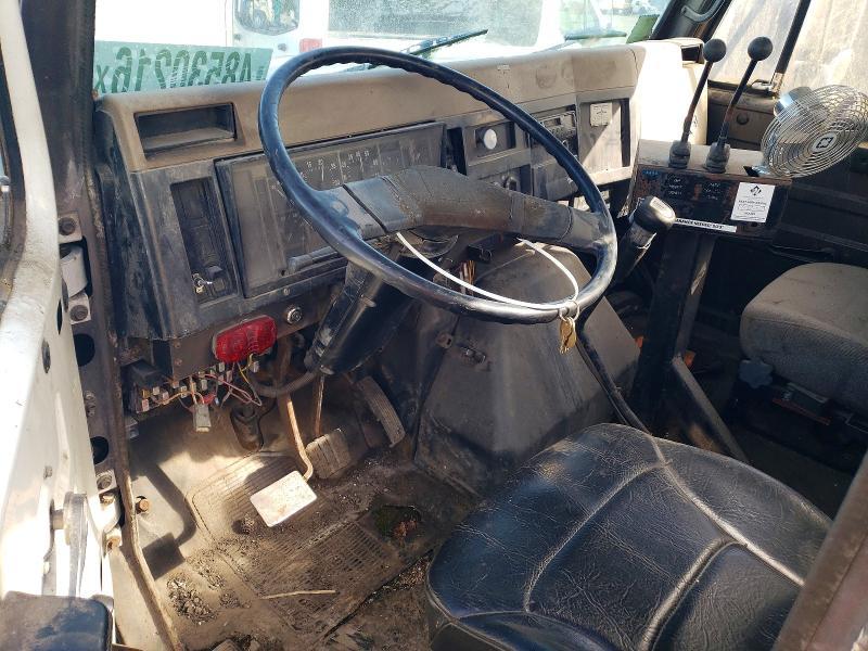 1992 International 4900 ROLL-OFF Container Truck
