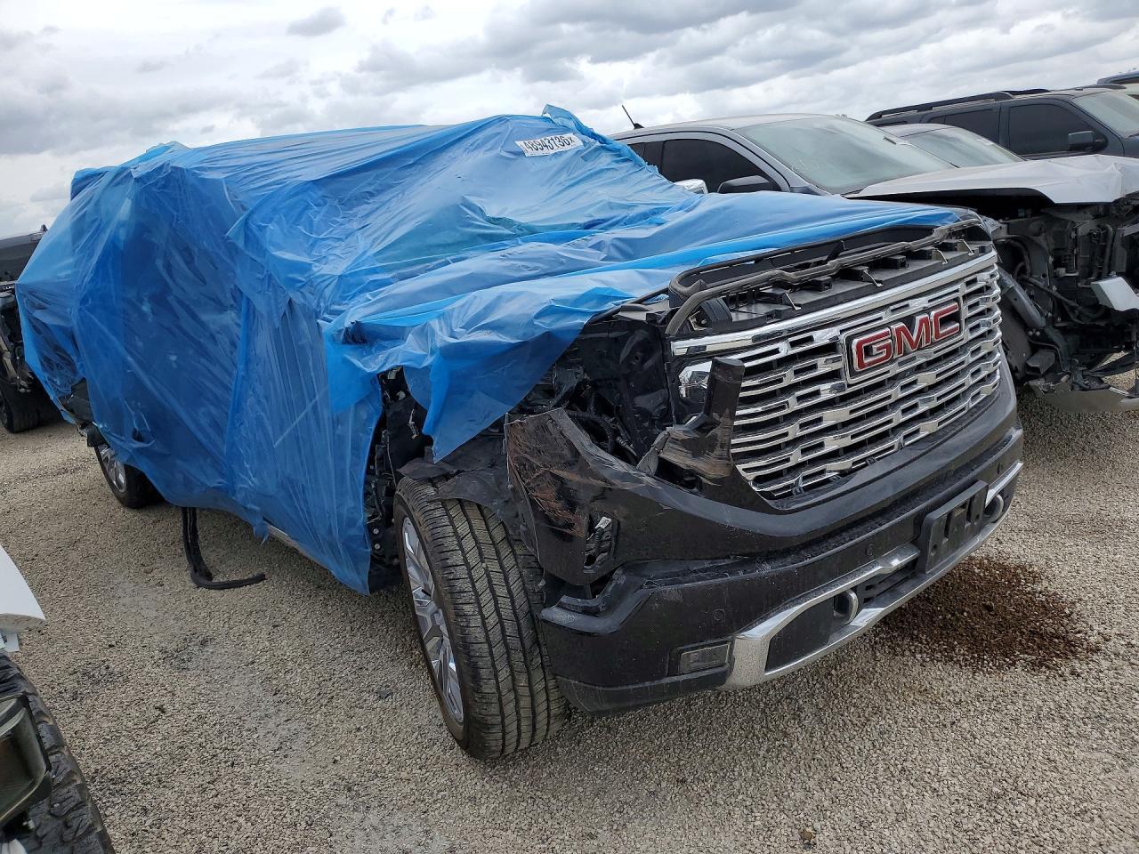 2023 GMC Sierra K1500 Denali