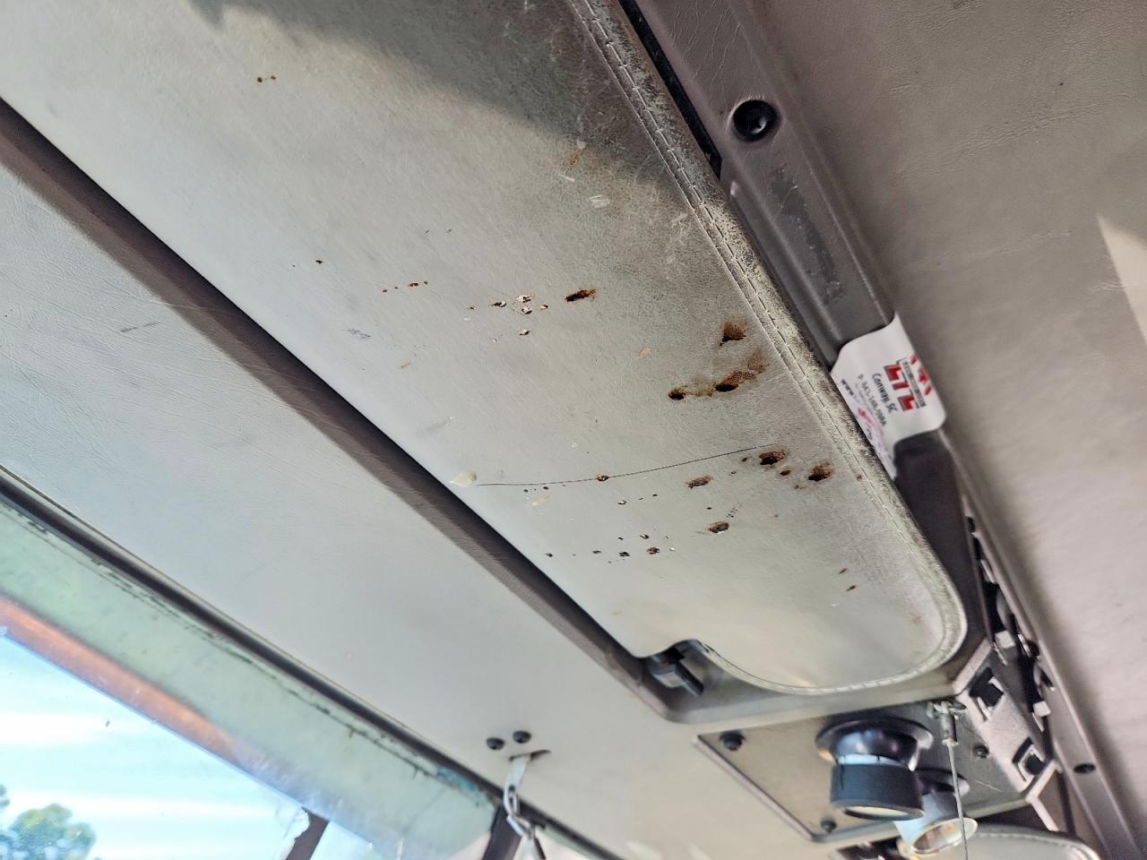 2004 Kenworth W900 Semi Truck