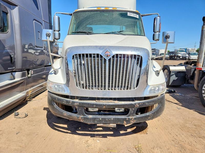 2013 International 8000