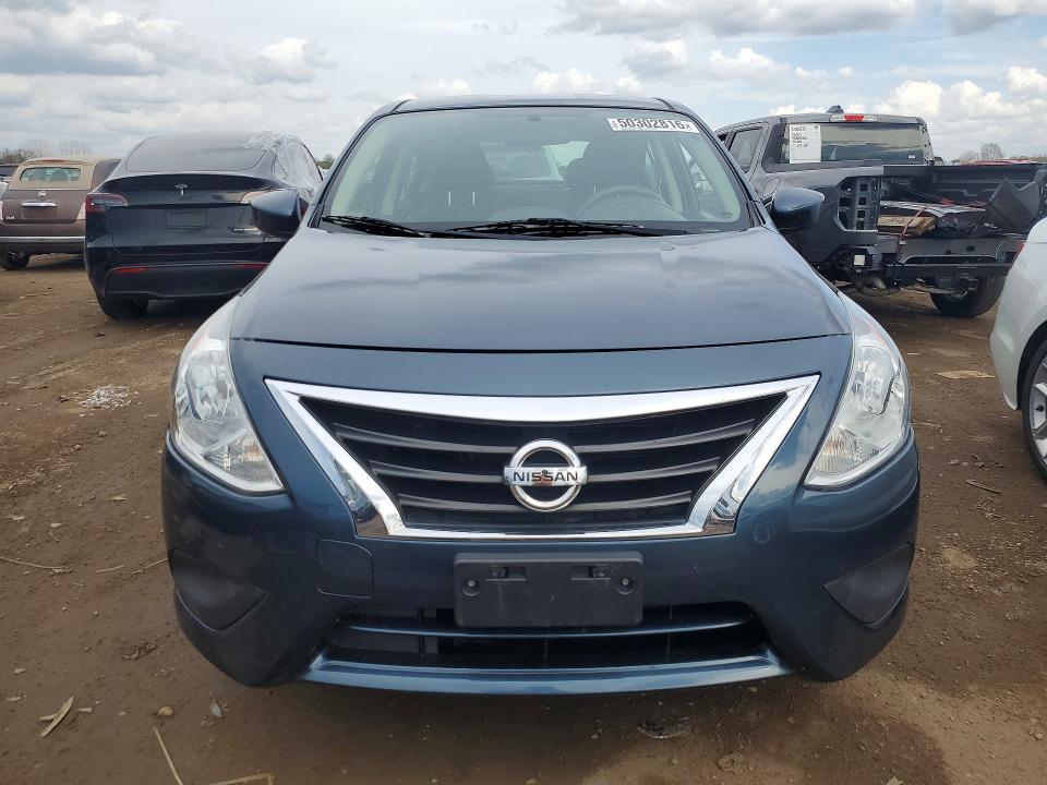 2015 Nissan Versa 1.6 sv