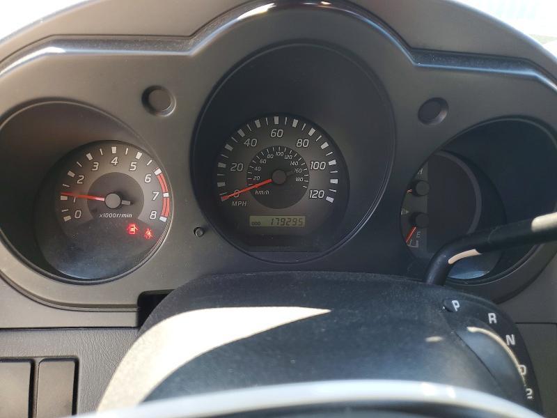 2002 Nissan Frontier Standard