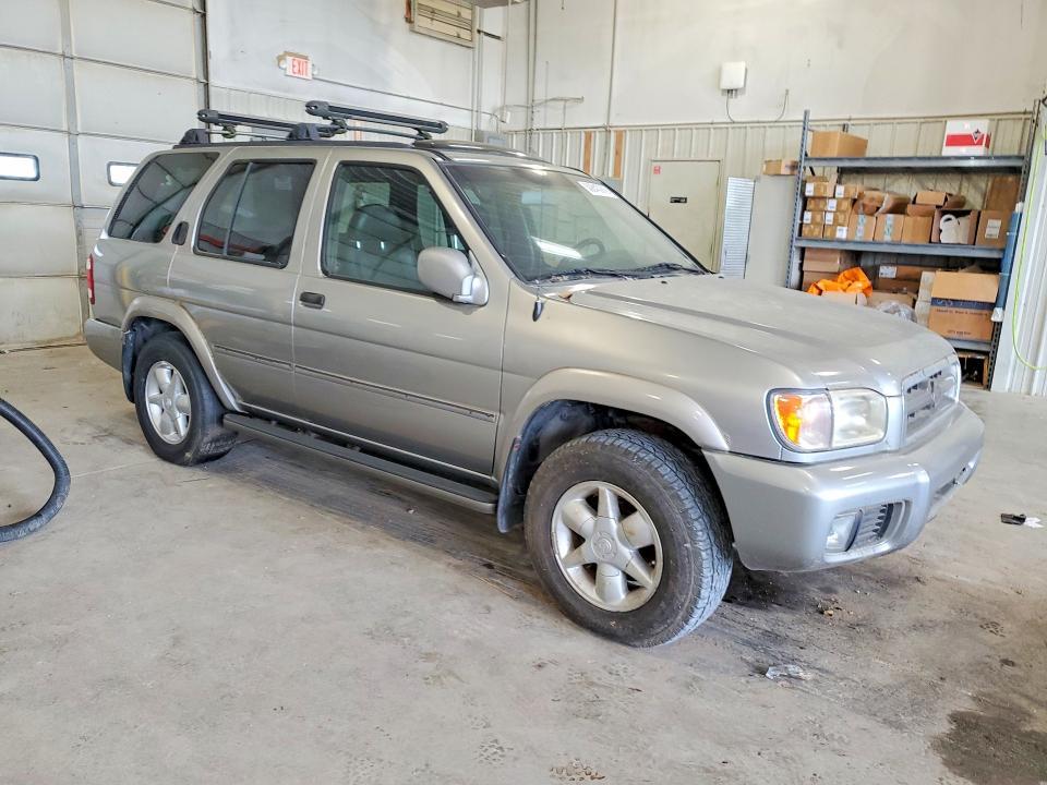 2001 Nissan Pathfinder se