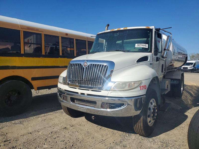 2015 International 4400 Tank Truck
