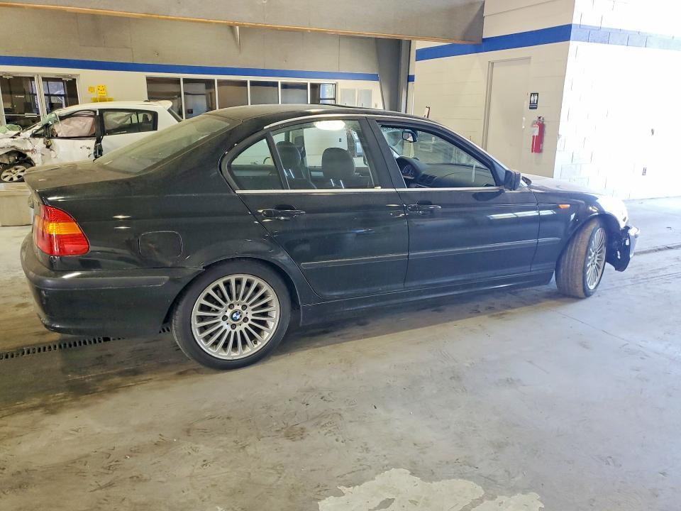 2003 BMW 330 i