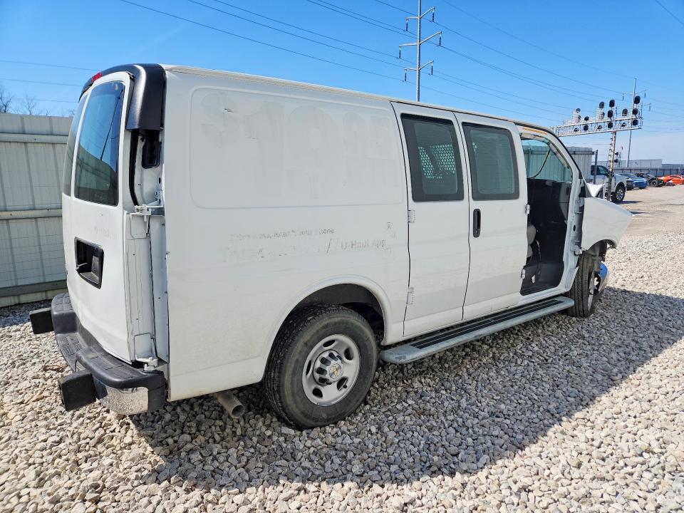 2024 Chevrolet Express G2500
