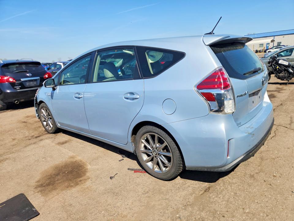 2015 Toyota Prius v Five