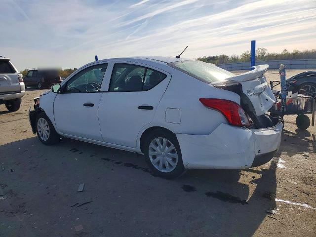 2018 Nissan Versa s Plus