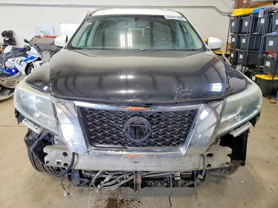 2014 Nissan Pathfinder s