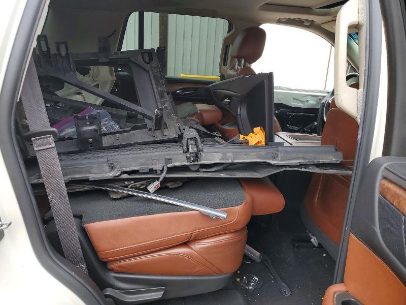 2015 Cadillac Escalade Luxury