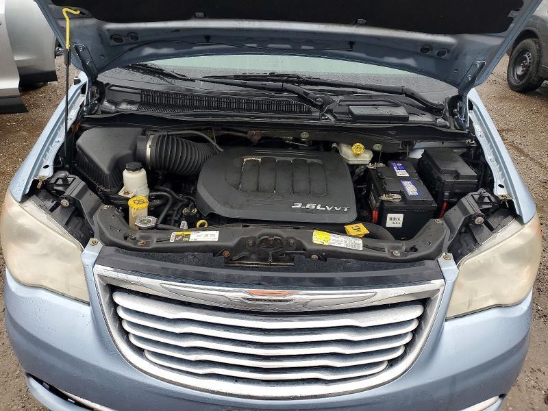 2013 Chrysler Town & Country Limited