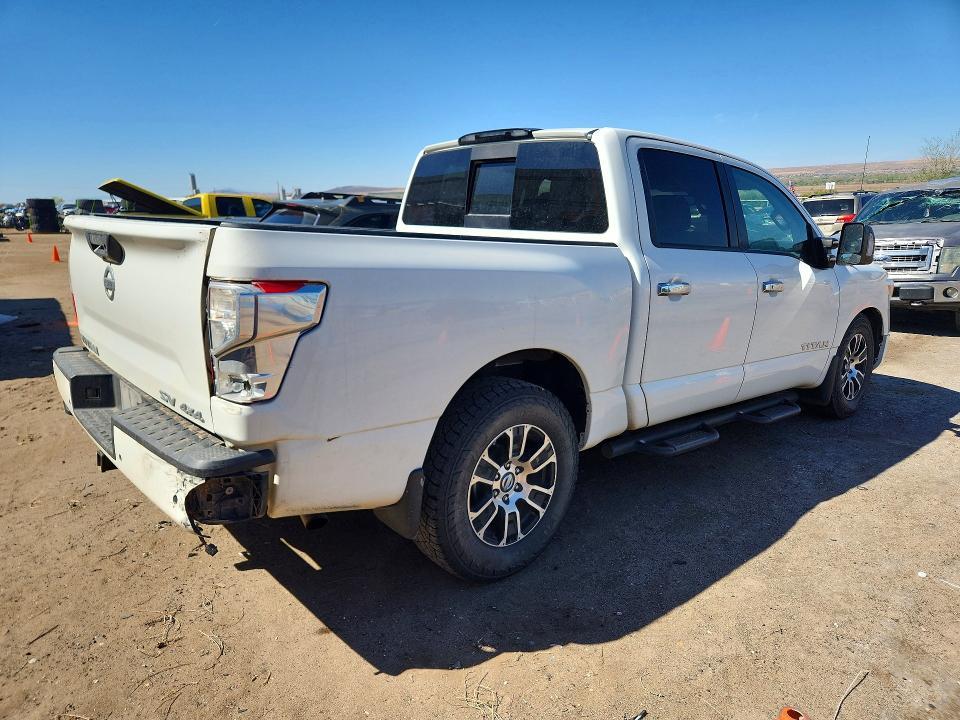 2021 Nissan Titan SV