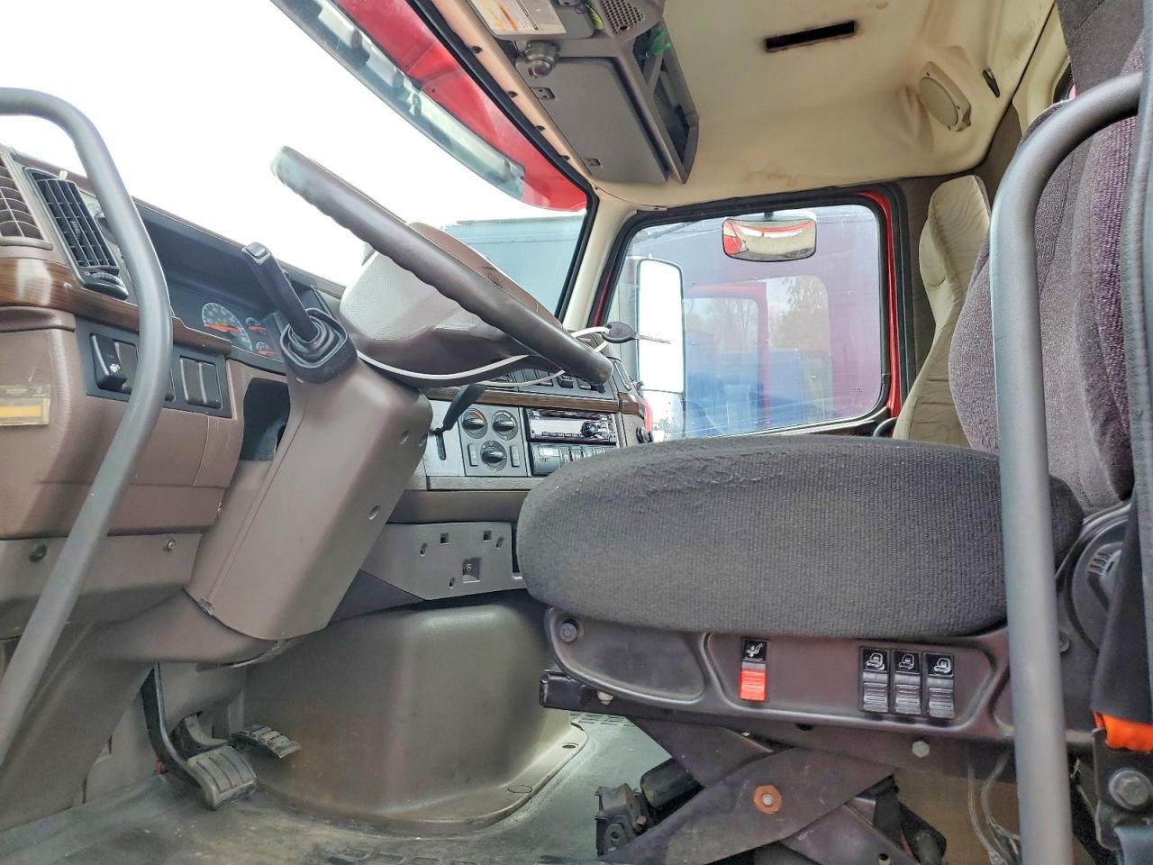 2015 Volvo VN VNL